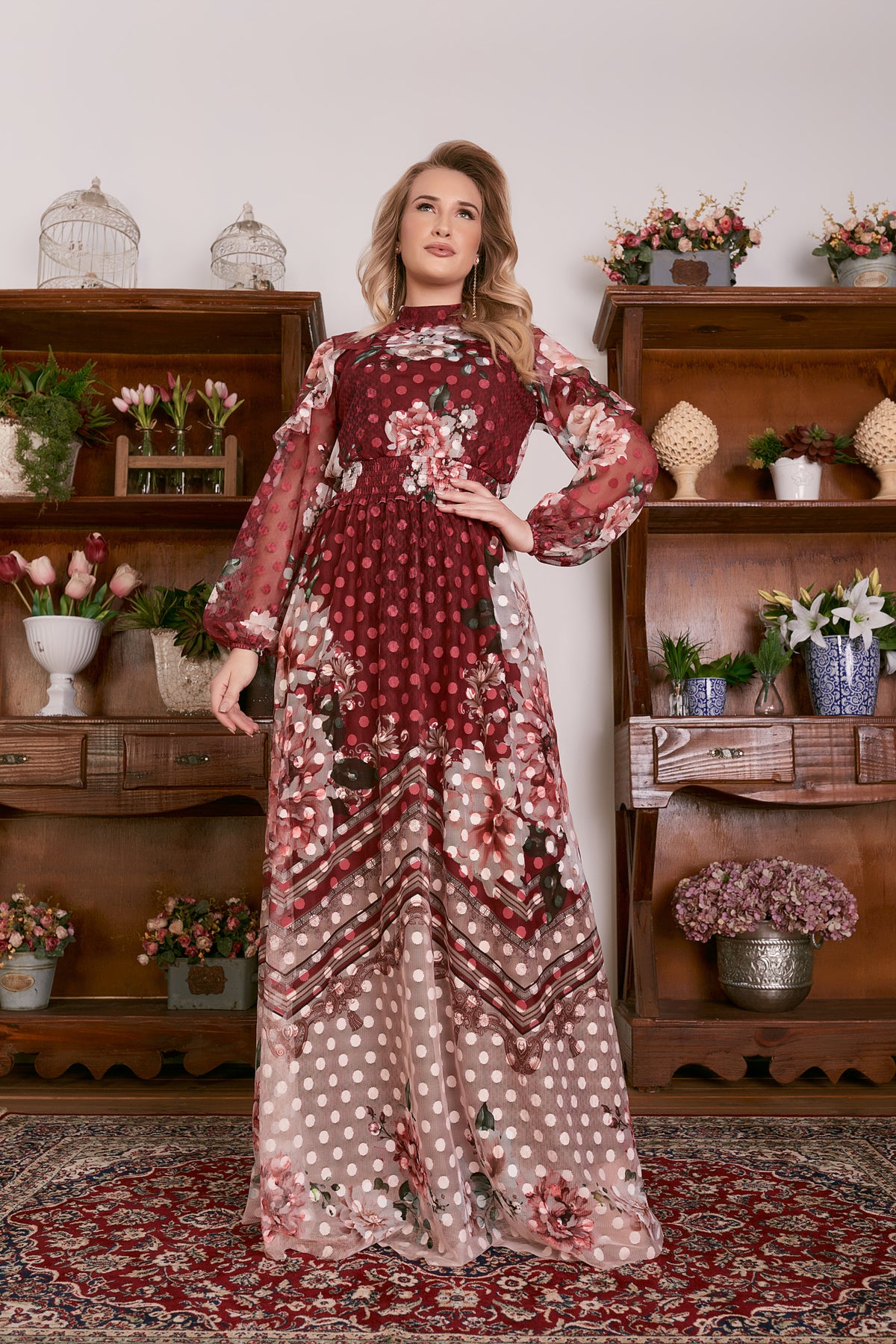 The Perfect Romantic Fall Look - Elegant & Modern Modest Fashion Lady Demure by Laura The Perfect Romantic Fall Look - Elegant & Modern Modest Fashion Lady Demure by Laura
